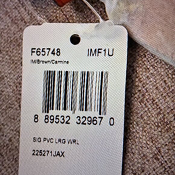 COACH SIGNATURE WRISTLET - Picture 12 of 12